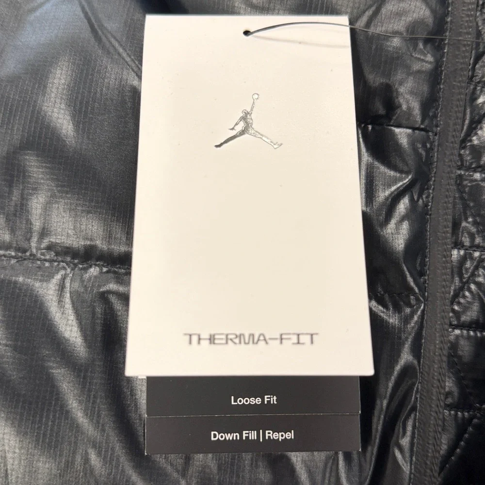 NWT Nike Therma Fit Air Jordan Flight Down Puffer Vest Black Mens FV7273-010‎